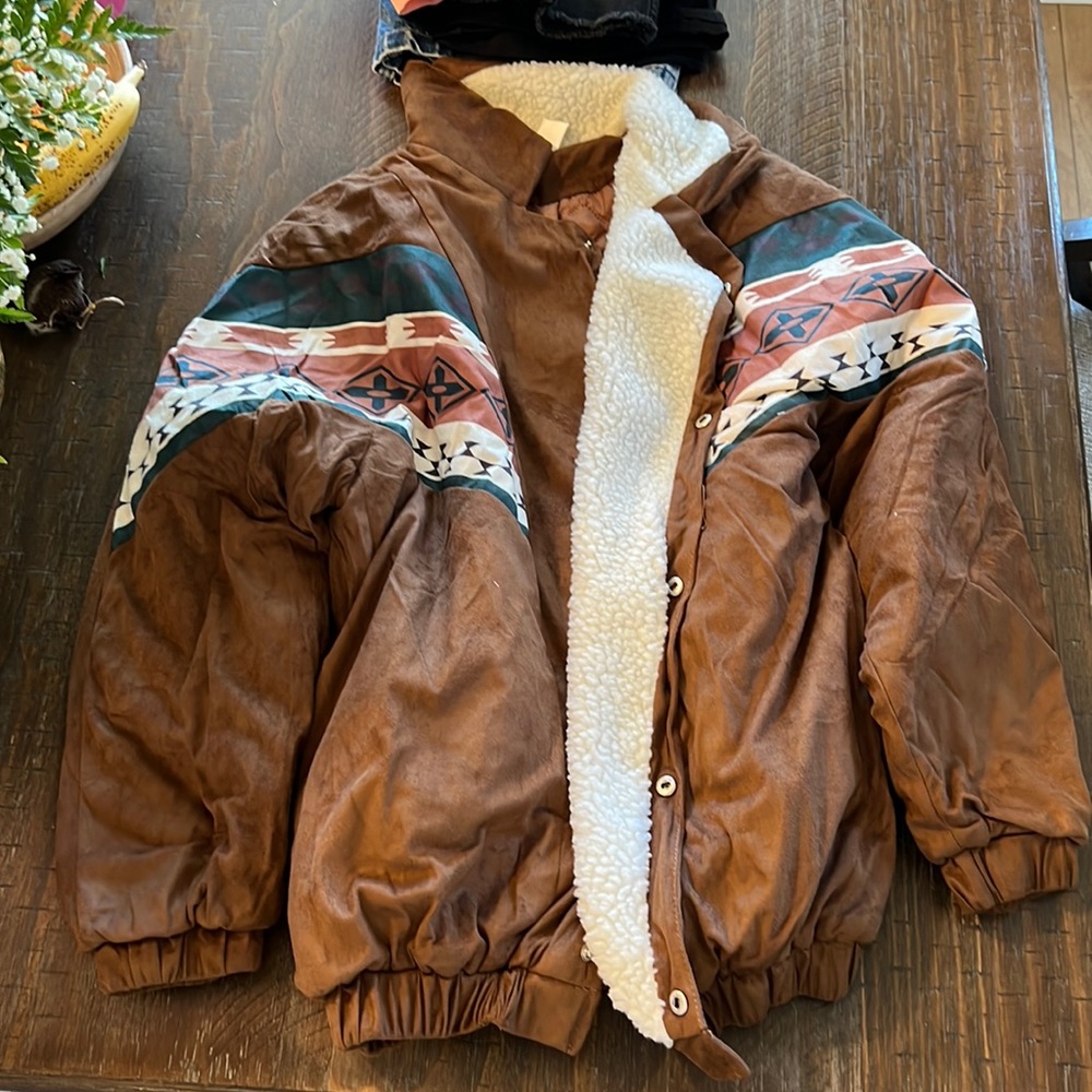 Womens lightweight jacket size large new never worn